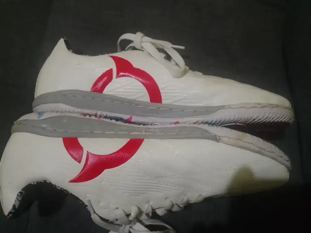 Sepatu futsal new