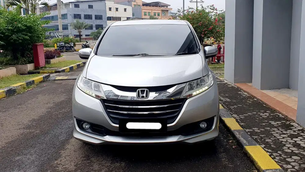 Honda odyssey s cvt 2014 silver matic