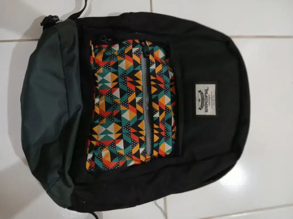 Tas Ransel Sekolah, Kerja dan Travel Bekas