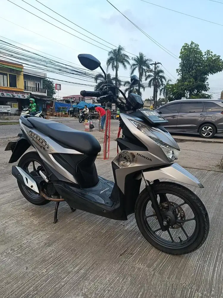 Honda Beat street pajak hidup