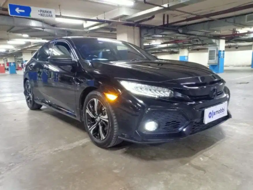 MOBIL PILIHAN - Honda Civic 1.5 E Bensin-AT 2019 9SM B
