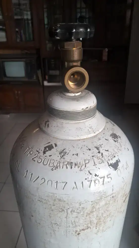 Tabung Oksigen Pasien Besar 6 M³