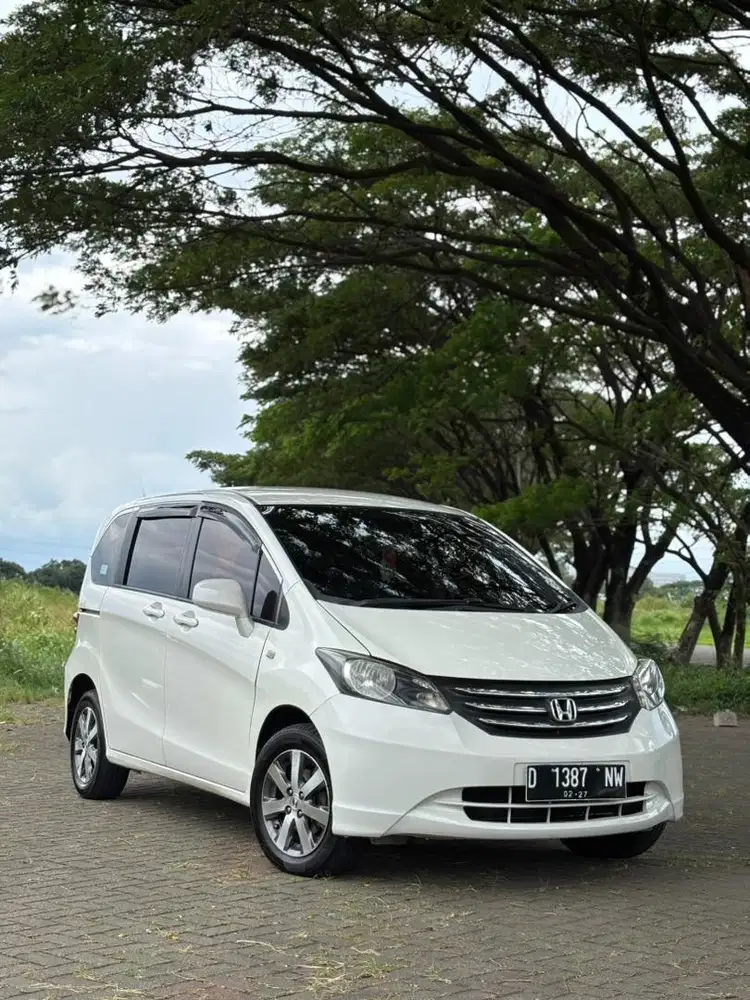 Honda Freed 2009 Bensin