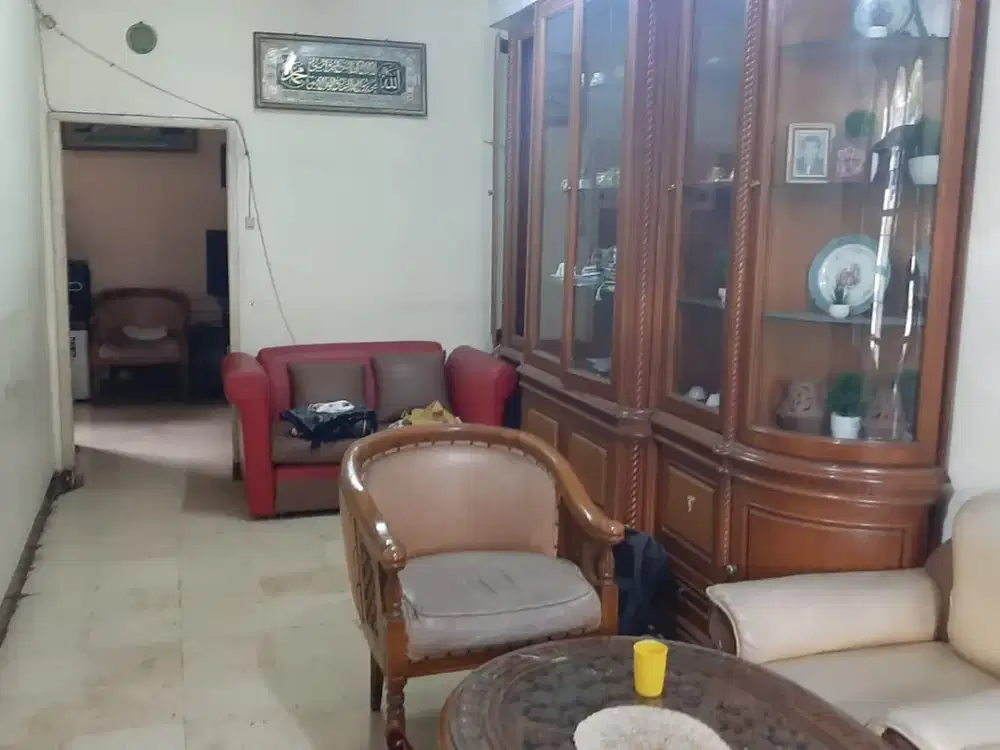 Rumah Dijual Lokasi Kebon Jeruk Jakbar