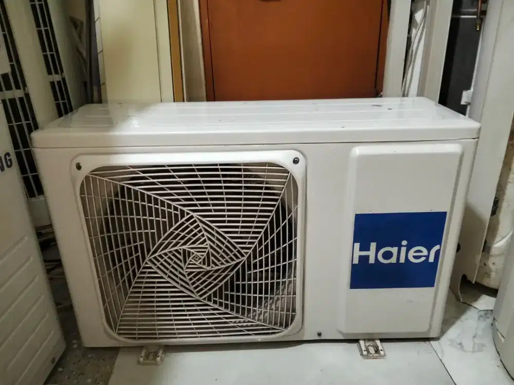 Outdor ac Haier setengah pk orisinil