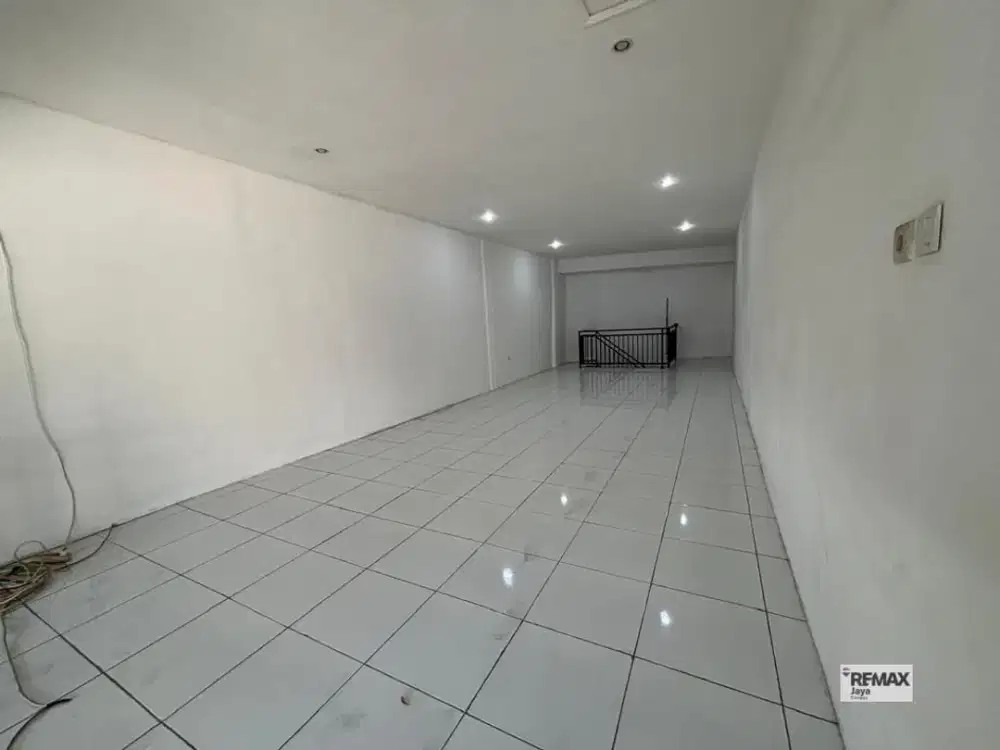 Shop House With Basement For Rent In Canggu