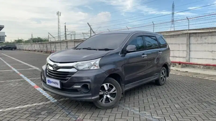 DP Rendah  7JT - Daihatsu Xenia 1.3 R SPORTY Bensin-AT 2017 Abu