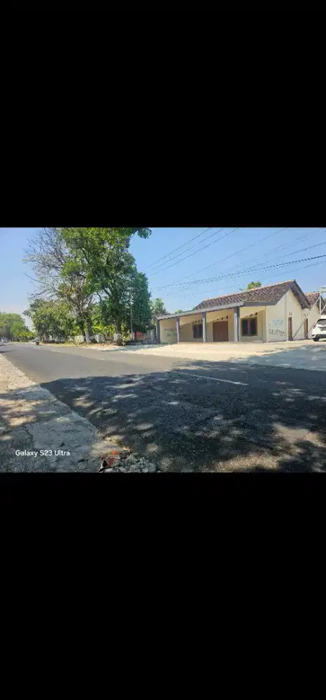 Disewakan Tanah Dan Bangunan Jl.Lawu Karanganyar