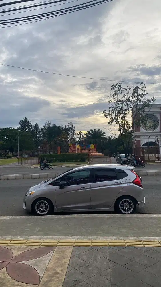 tc105x r15 et40 lebar 7 + sx2 195/50 NIK 2025