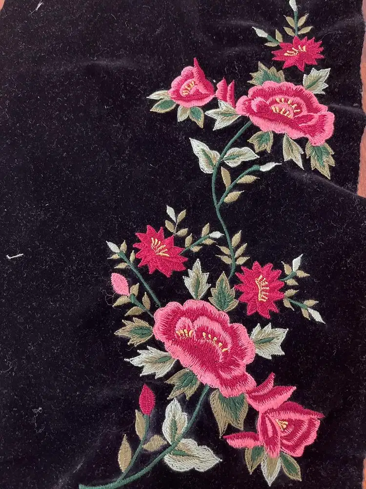 Di butuhkn segera penjahit hlus untuk di butik