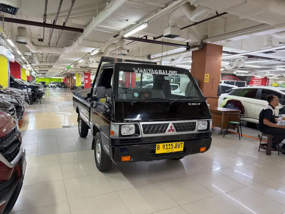 Mitsubishi L300 2019