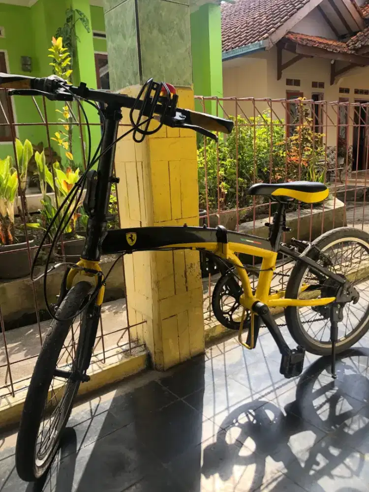 Dijual sepeda lipat ferrari fold