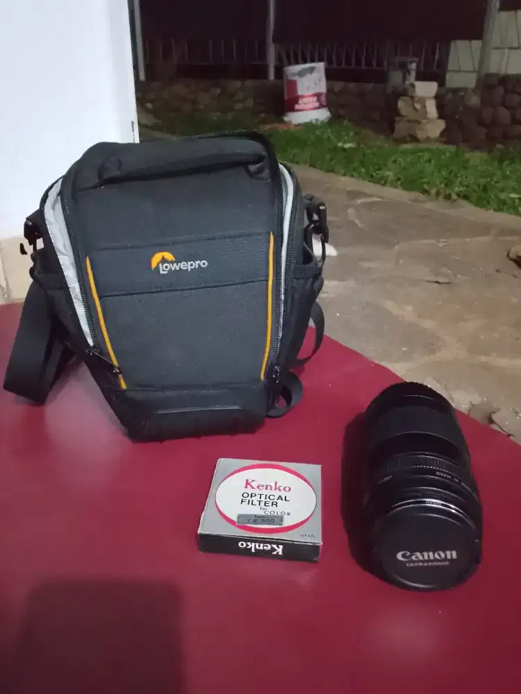 Lensa Canon 90-300mm