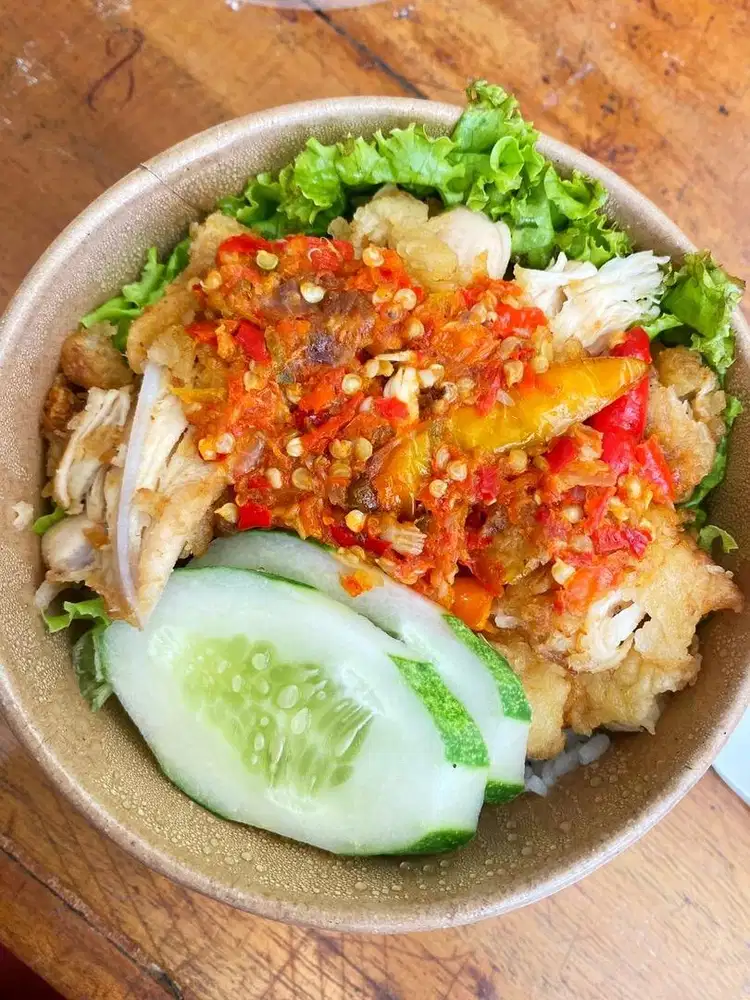 DICARI KARYAWAN AYAM GEPREK