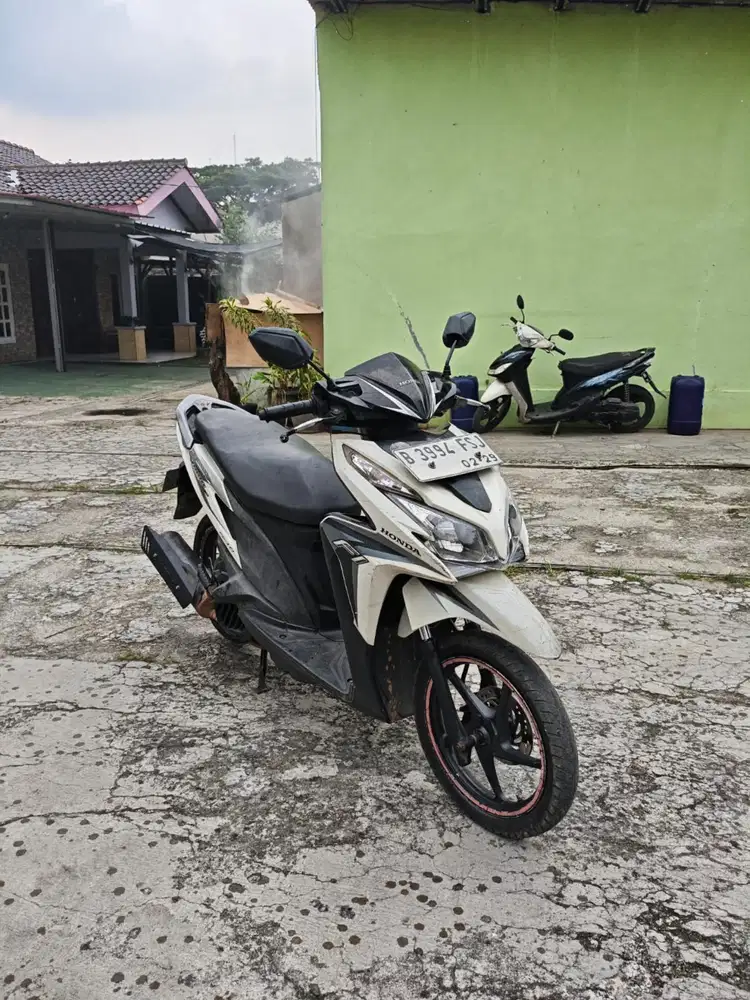 SALE .. HONDA VARIO KZR