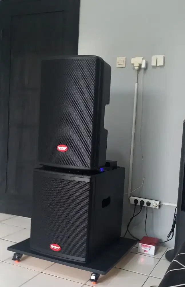 Speaker Aktif Baretone Max 12 HD & Subwoofer Aktif SW 15 - Second