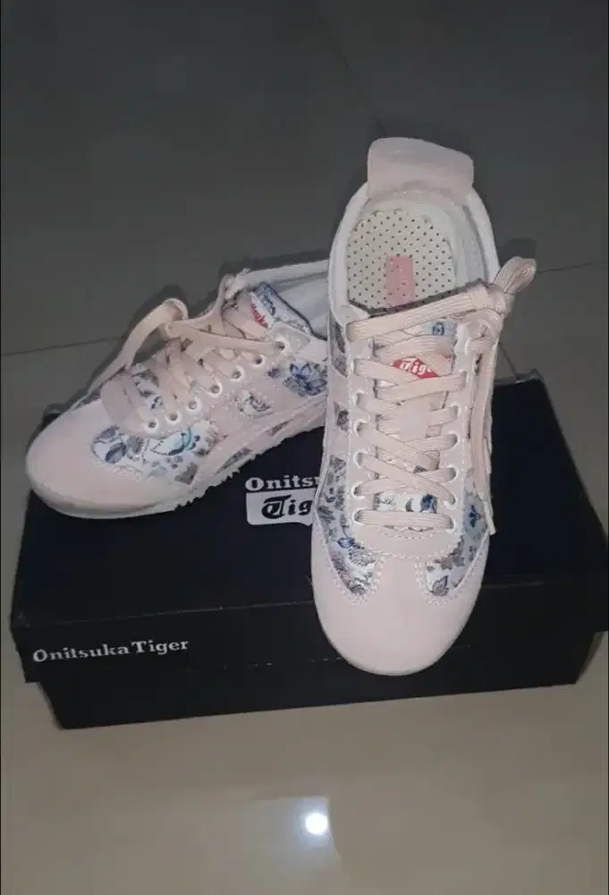 Sepatu Onitsuka Tiger Mexico 66 DL408 Kondisi baru ukur 37