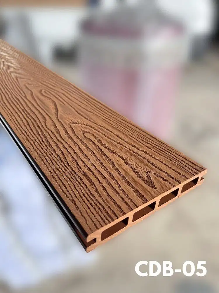 Distributor decking lantai