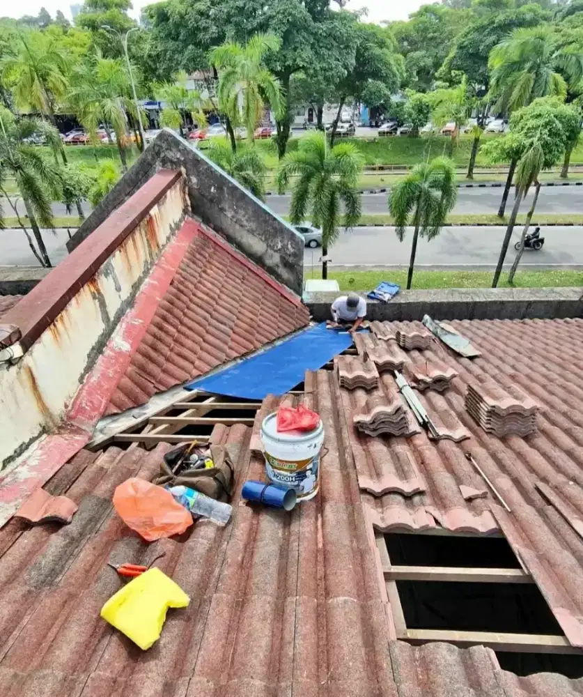 TUKANG RENOVASI ATAP BOCOR/REMBES DAN LAIN LAIN