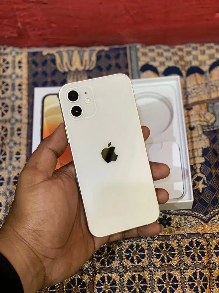 Iphone 12 128gb mulus terawat normal semua no minus