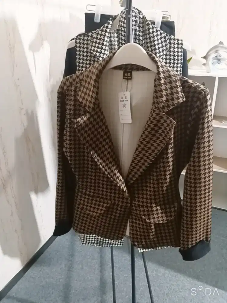 Blazer wanita Scuba Prem