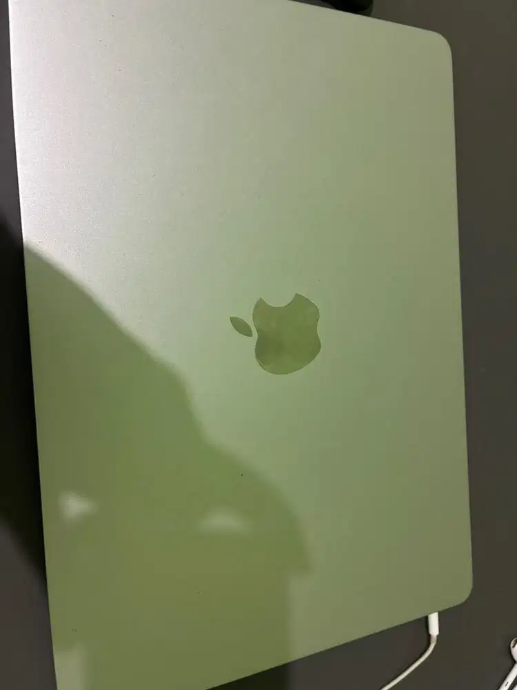 macbook air m4 16/256 silver garansi inter