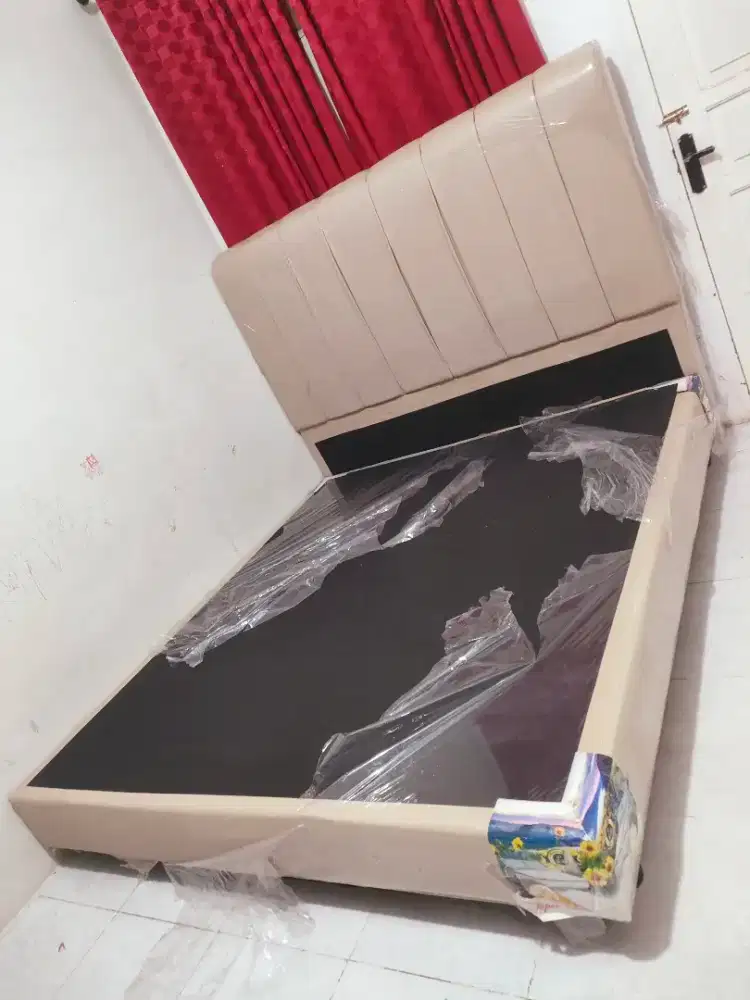 DIVAN SANDARAN 6 KAKI MEWAH