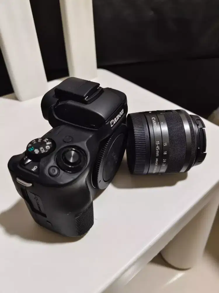 Dijual Kamera Canon M50 DSLR