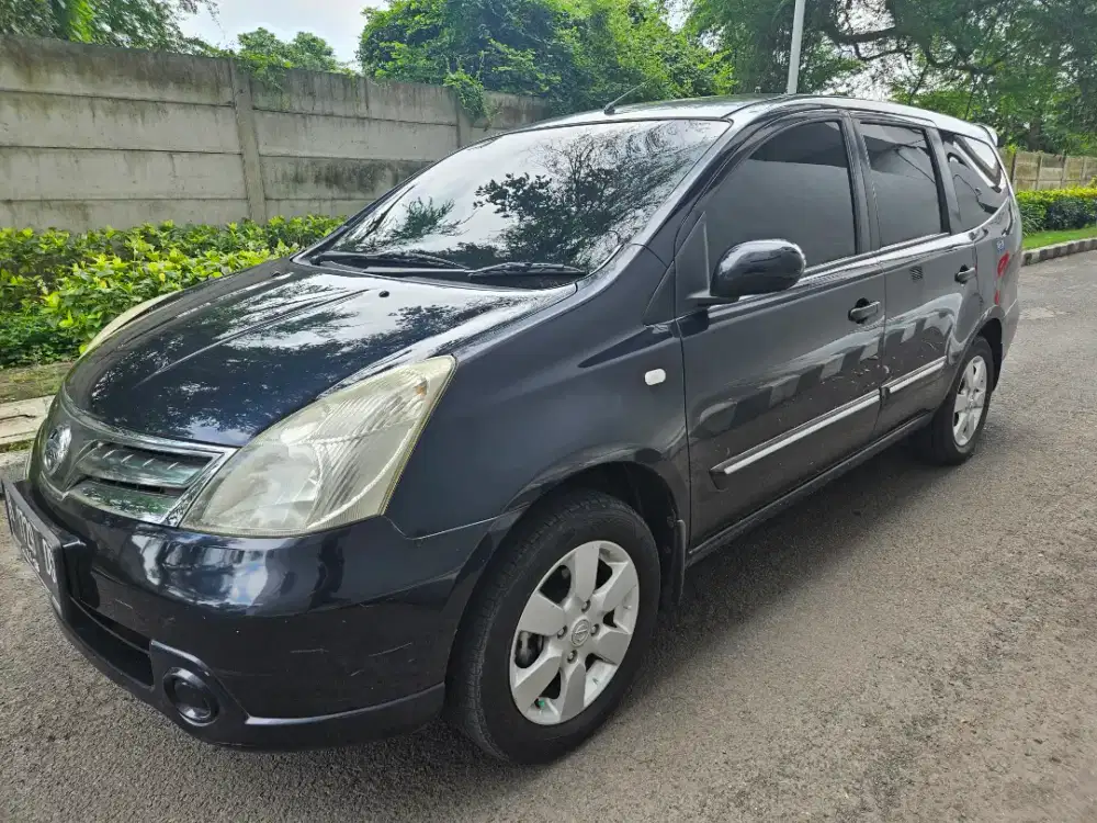 Nissan Grand Livina 1.5 XV AutoMatick th 2010