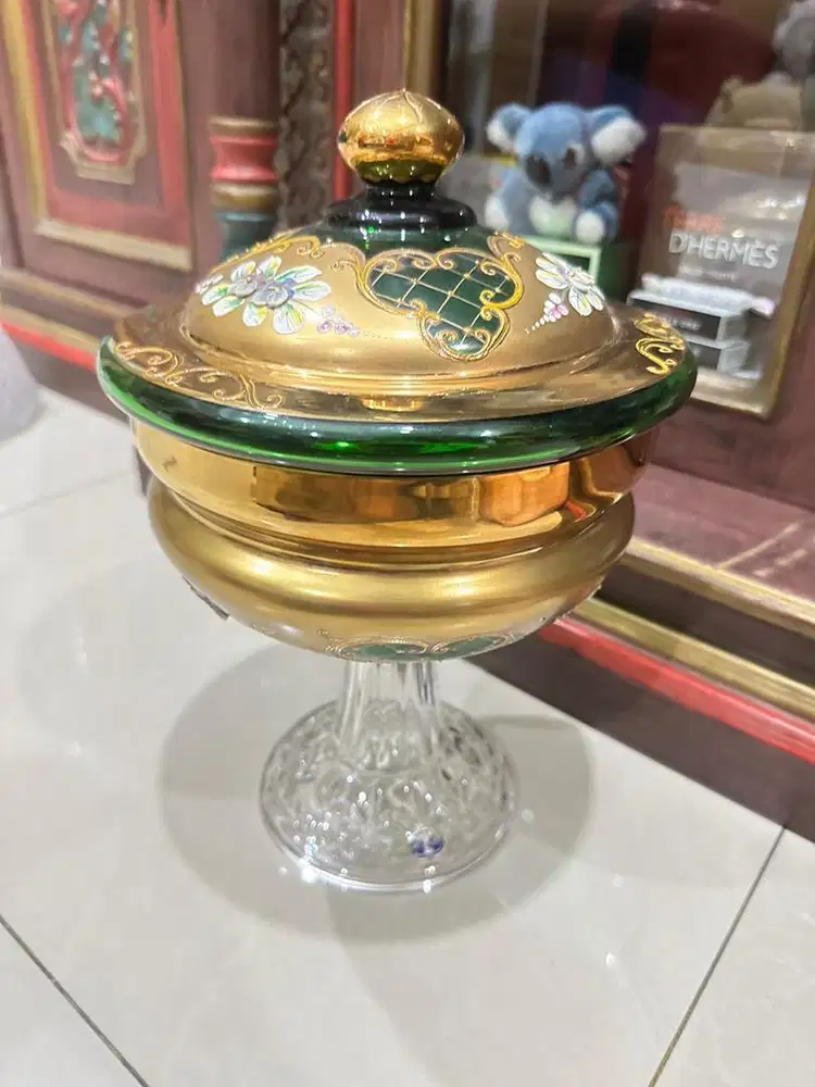 Kristal Bohemia Boro Hijau Toples berkaki