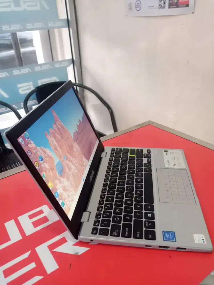 Laptop Asus E210mao Ssd