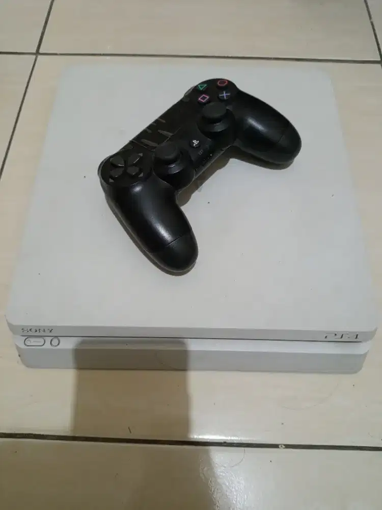 PS 4 SLIM 1 TB Ori