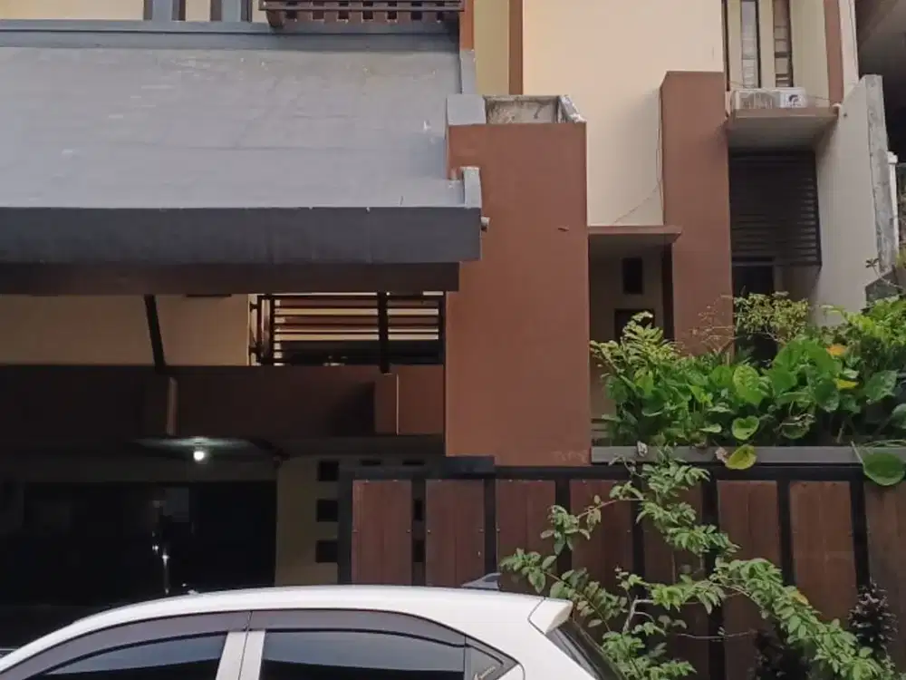 Dijual Rumah citra gran cibubur siap huni strategis dekat akses toll