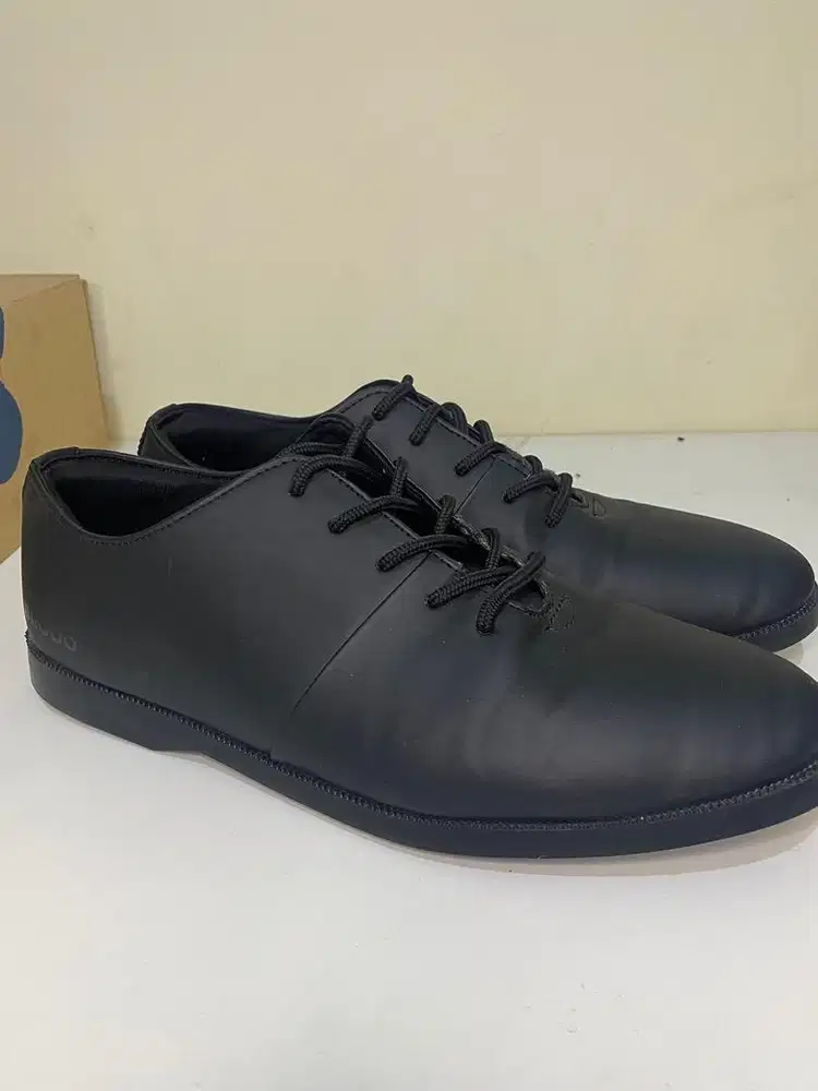 Sepatu Brodo Signore 43