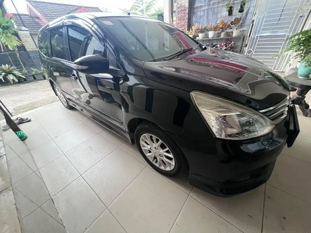 DIJUAL CEPAT !!! Nissan Grand Livina 1,5 highway star XV