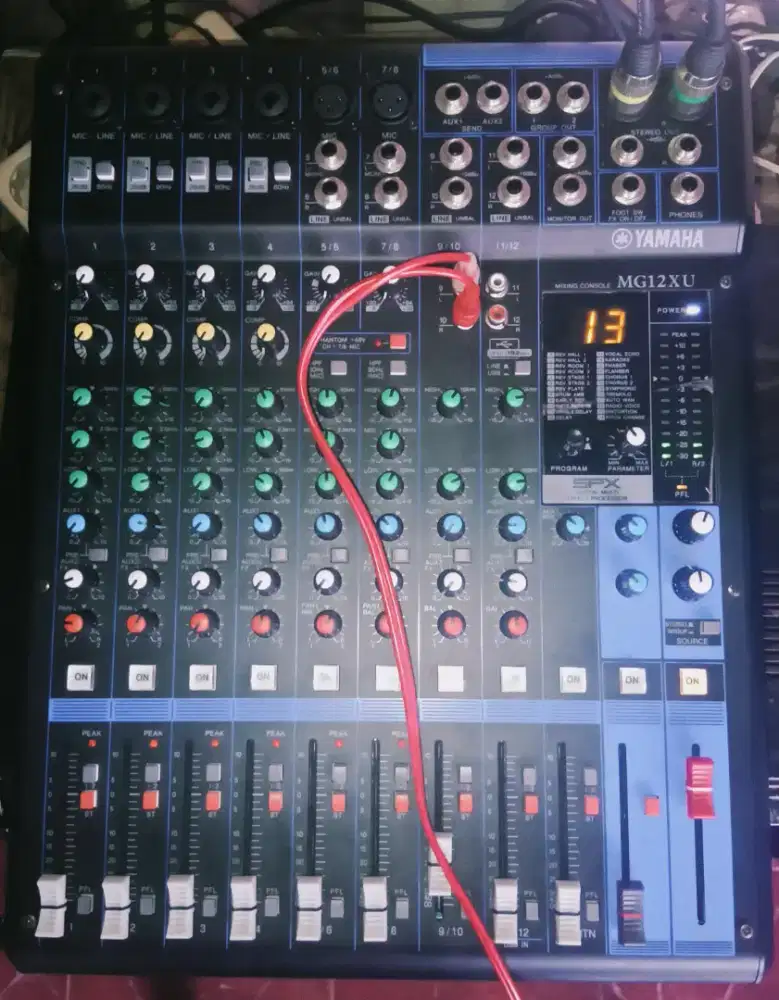 Mixer Yamaha MG 12 XU