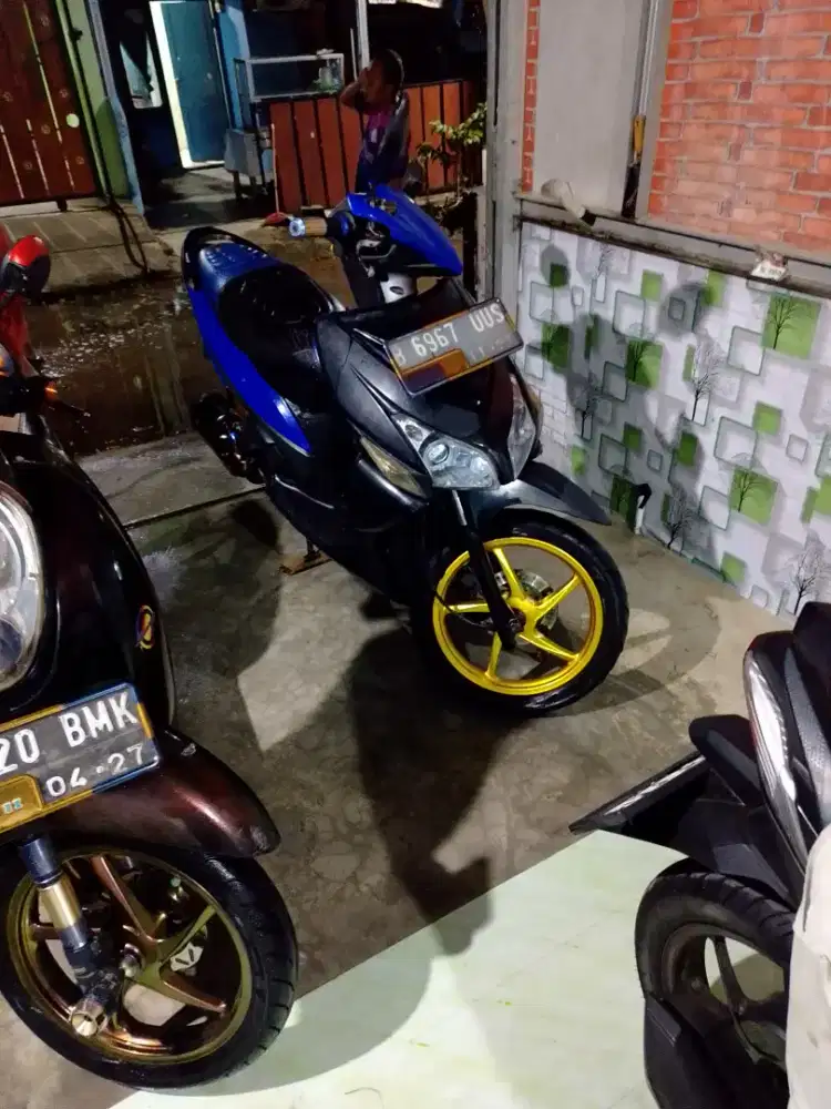 Di jual vario 2011 surat lengkap pajak hidup