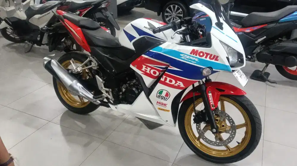 Di jual murah Honda CBR150R