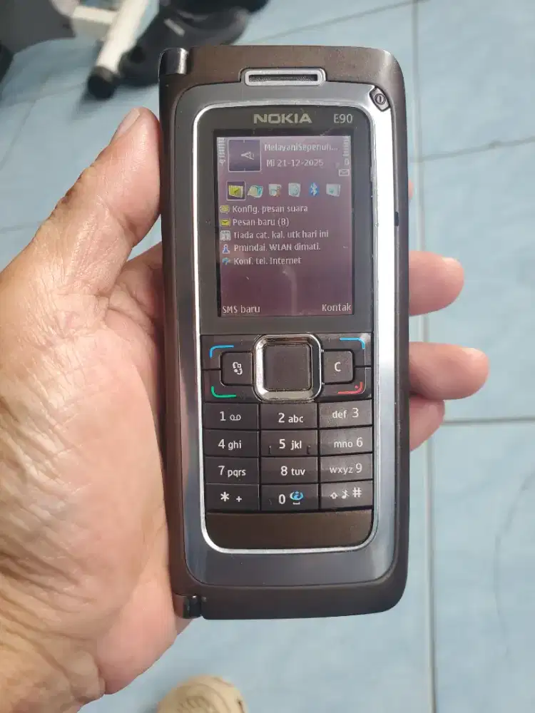 Nokia e 90 all operator