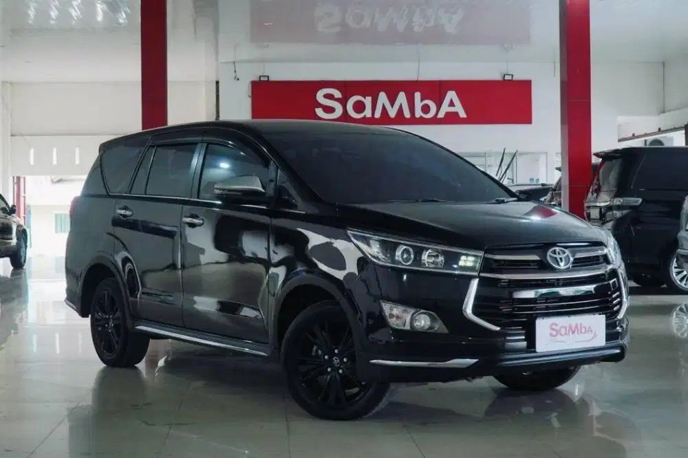TOYOTA INNOVA VENTURER 2.4 DIESEL AT 2019..PAJAK SEPTEMBER 2026