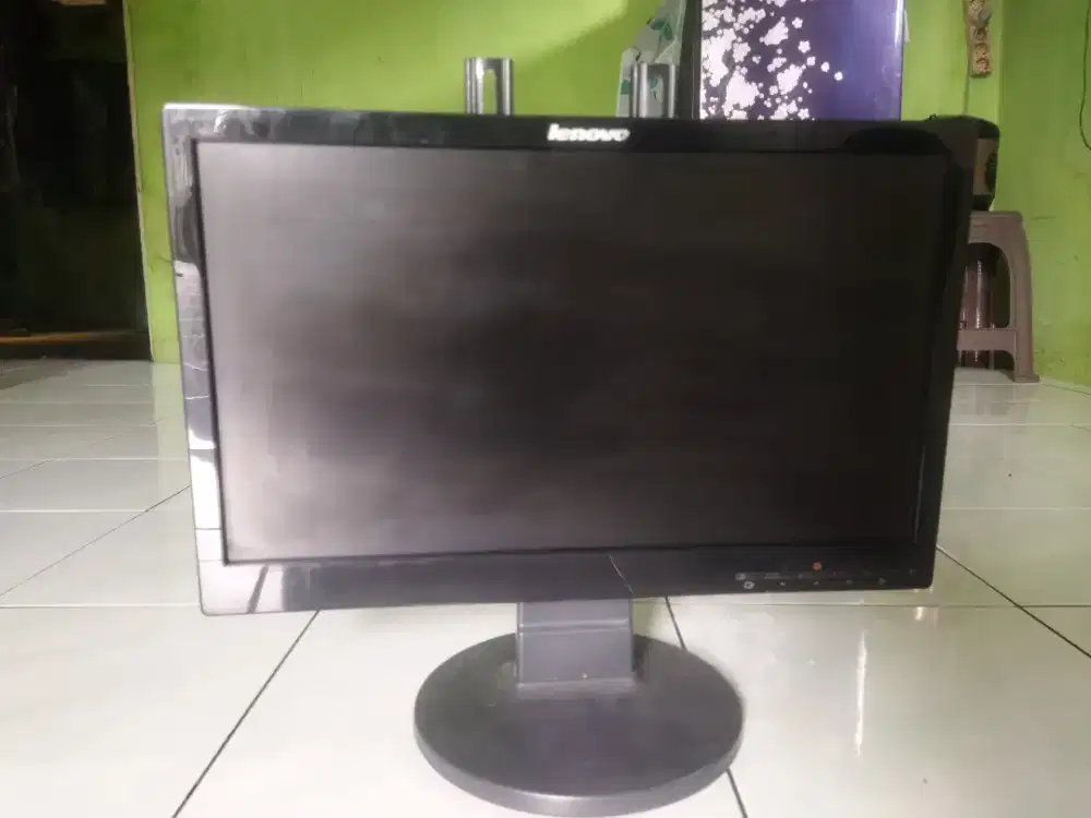 monitor  lenovo 19 inc