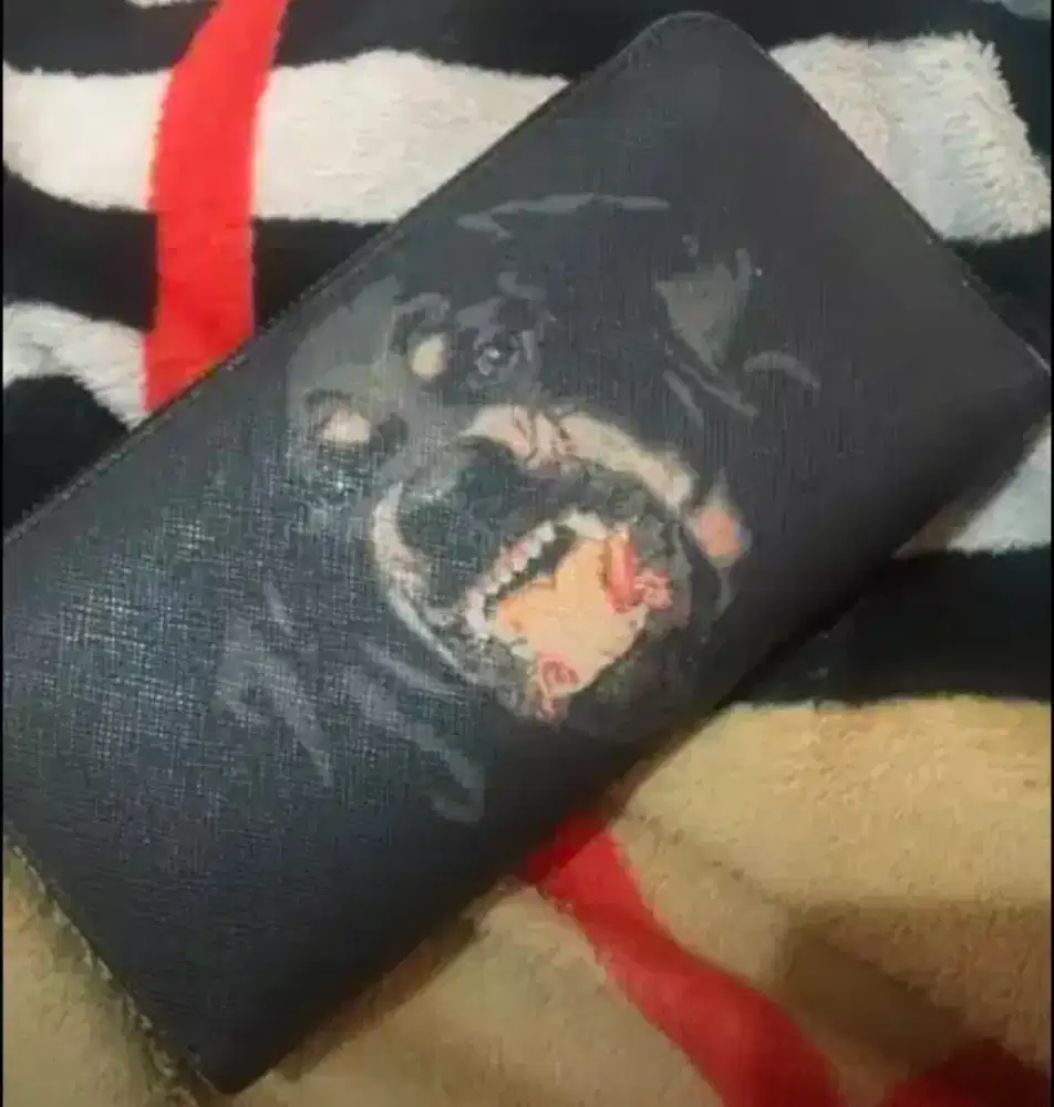 Long wallet Givenchyyyy