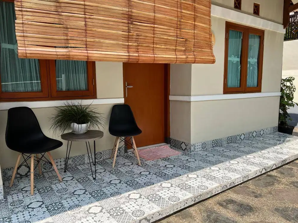 Rumah Siap Huni di Sewa Tahunan  Bersih, Asri di lokasi Strategis TP