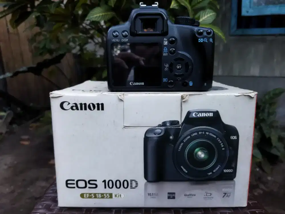 Canon 1000d fullset box