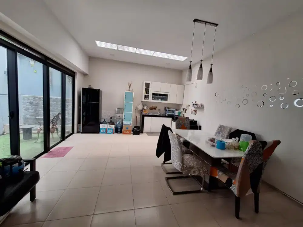 JUAL / SEWA BANDUNG RUMAH DI LOKACITRA KOTA BARU PARAHYANGAN BANDUNG