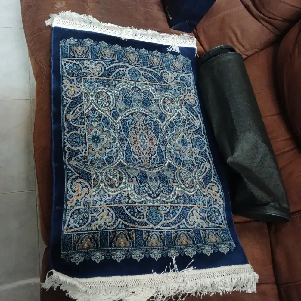 Sajadah atau karpet atau pajangan dr Turki