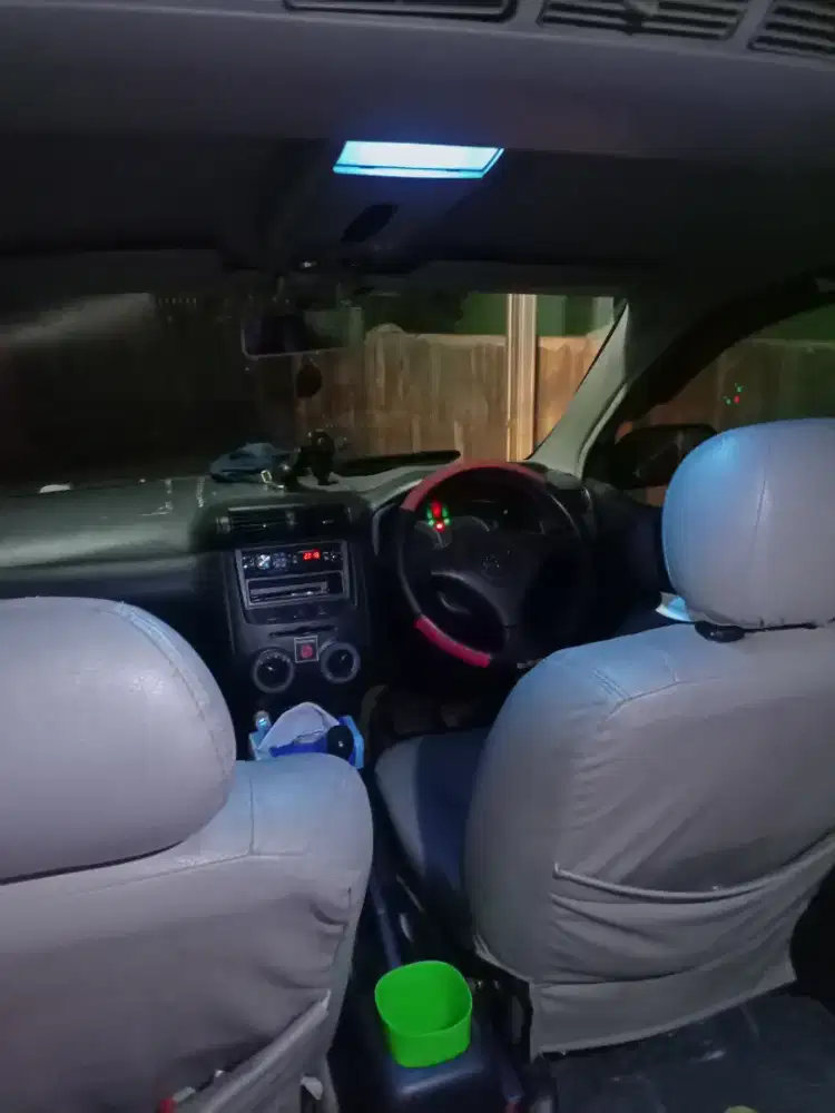 Toyota Avanza Type G Lengkap