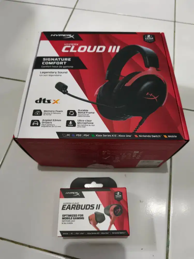 Headset Hyperx cloud 3 dan hyper x earbuds 2