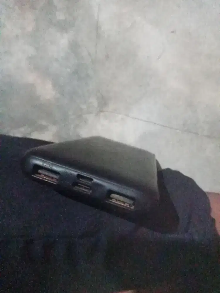 Power bank merek robot