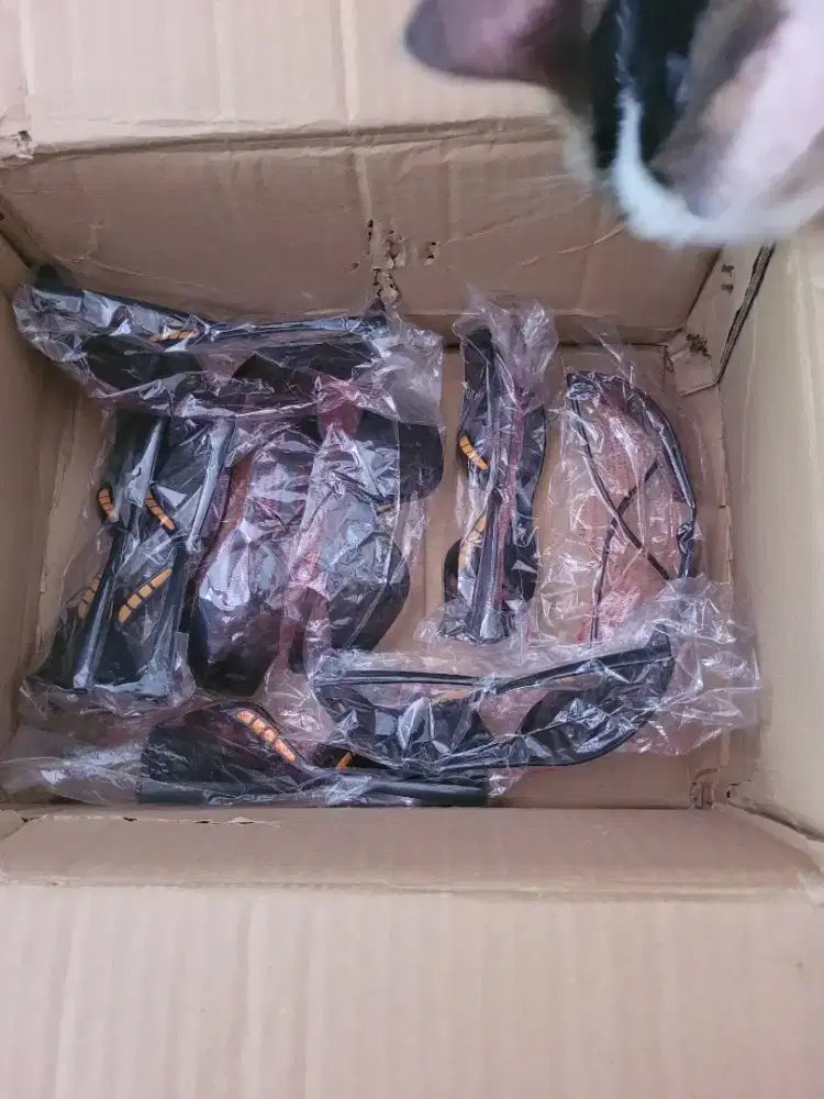 Kacamata anti uv hitam